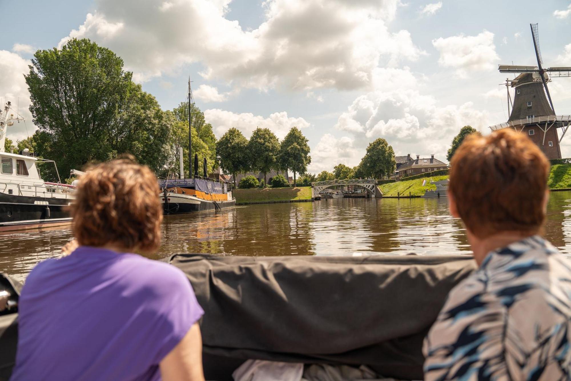 Waterdorp Burdaard Hotell Birdaard Eksteriør bilde