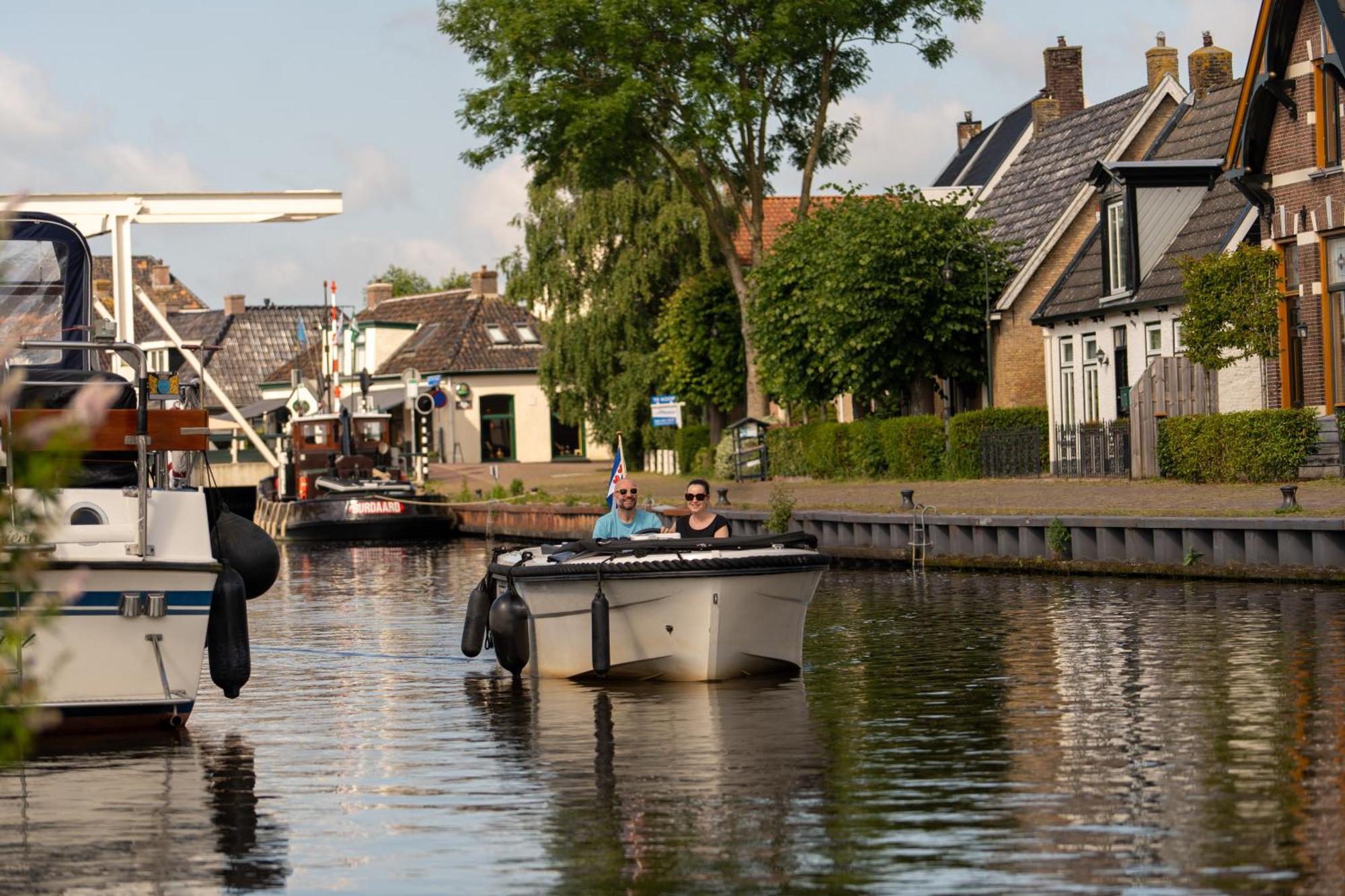 Waterdorp Burdaard Hotell Birdaard Eksteriør bilde